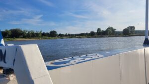 Fährfahrt auf der Elbe