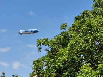 Zeppelin nahe Ludwigshafen